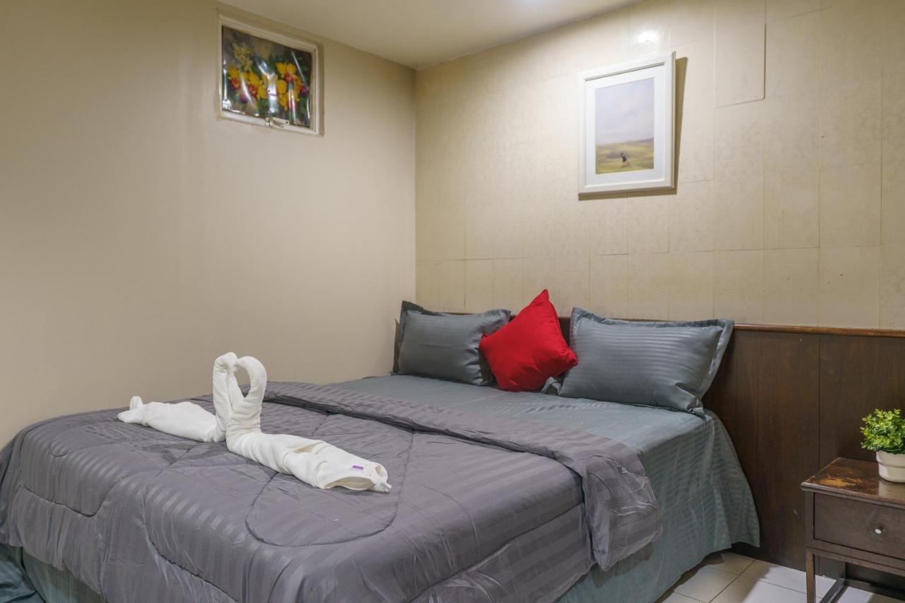 Cheqinn Bed Sukhumvit 4 Nana Plaza Bangkok Luaran gambar