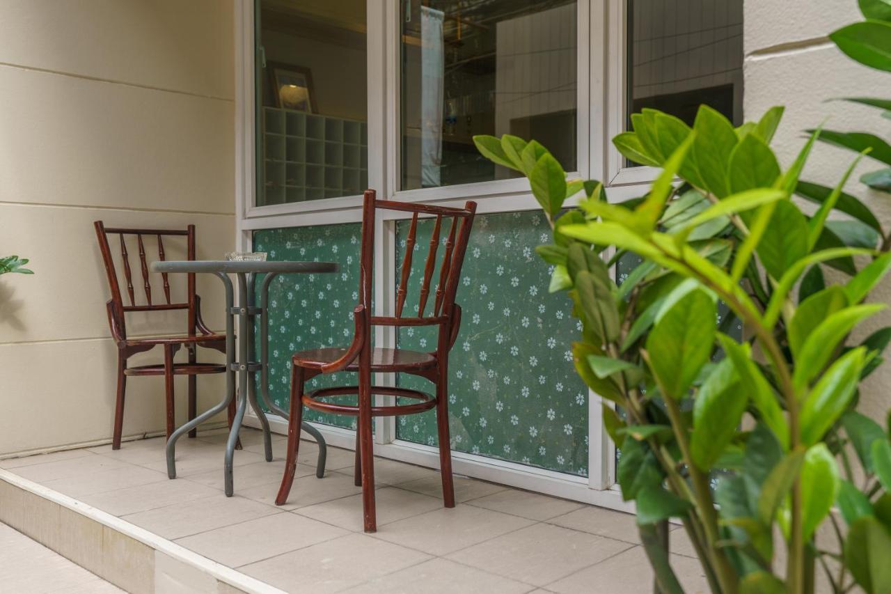 Cheqinn Bed Sukhumvit 4 Nana Plaza Bangkok Luaran gambar