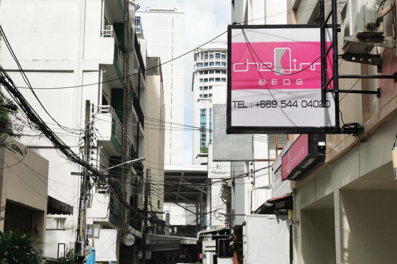 Cheqinn Bed Sukhumvit 4 Nana Plaza Bangkok Luaran gambar